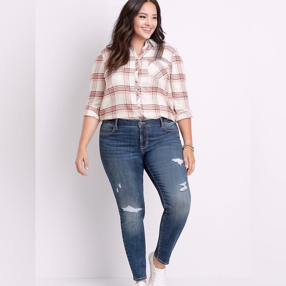 Maurice’s Midrise XL Jeans (Short Length) - Picture 1 of 9